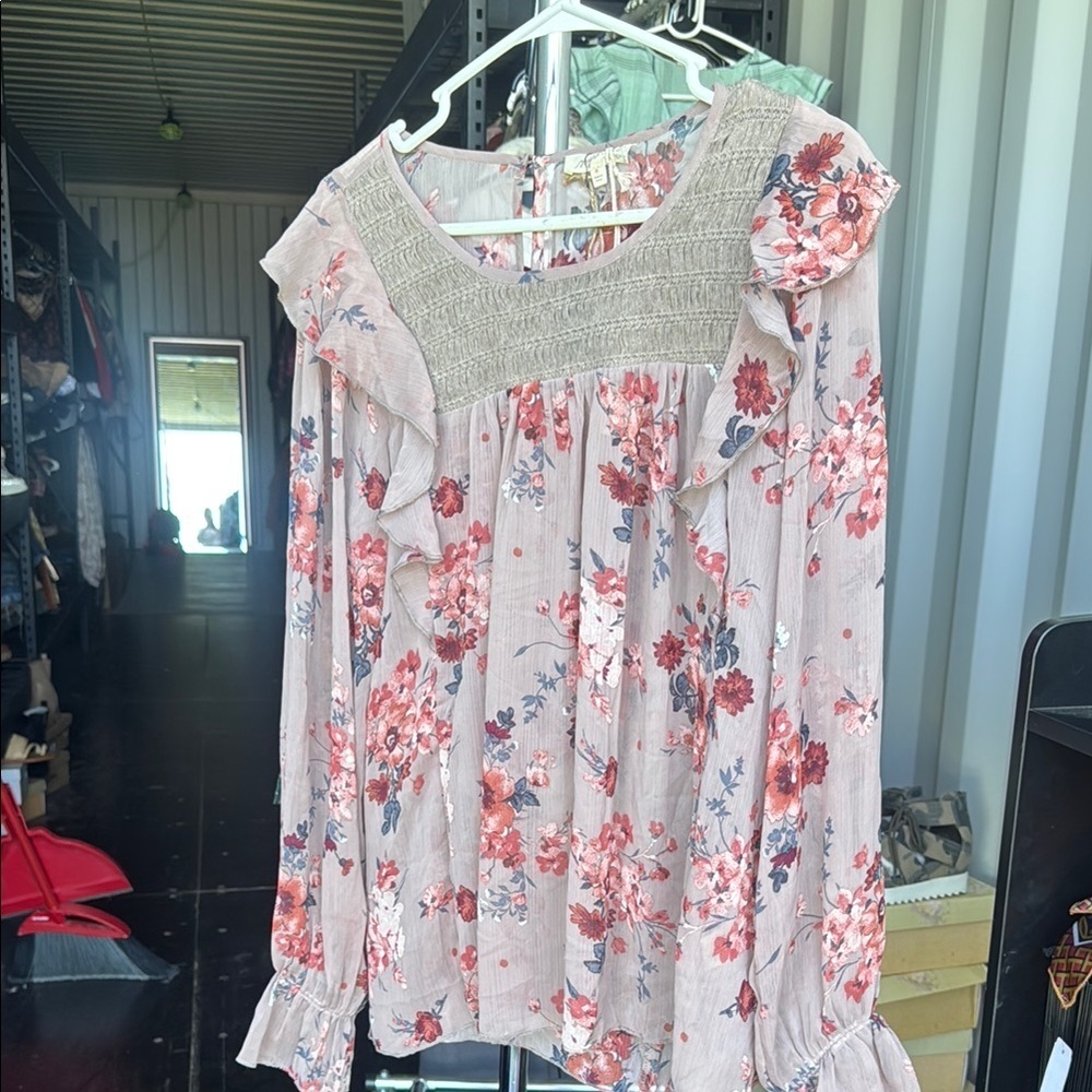 Floral Ruffle Blouse nwt